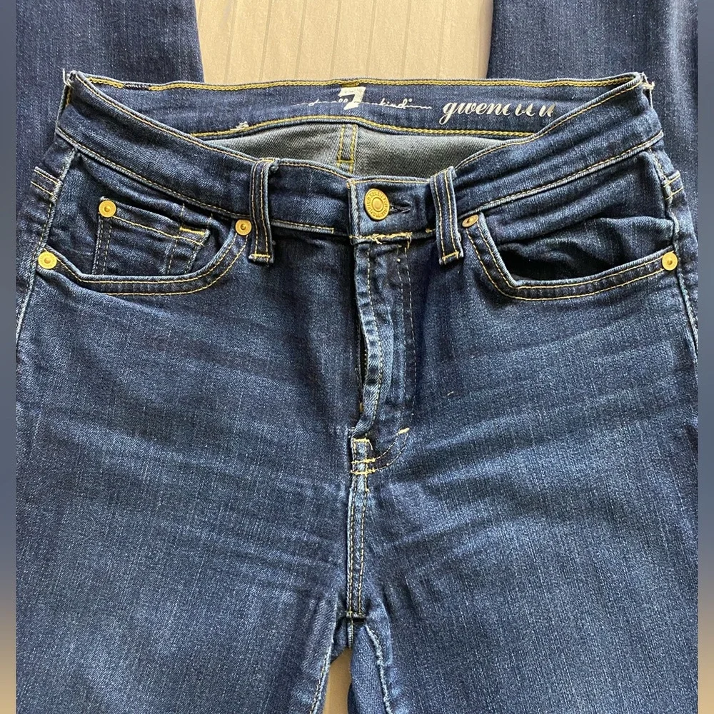 Women’s jeans - Picture 2 of 4